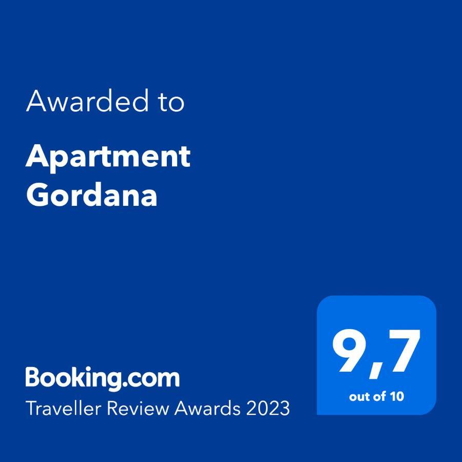 Apartment Gordana Трогир Екстериор снимка